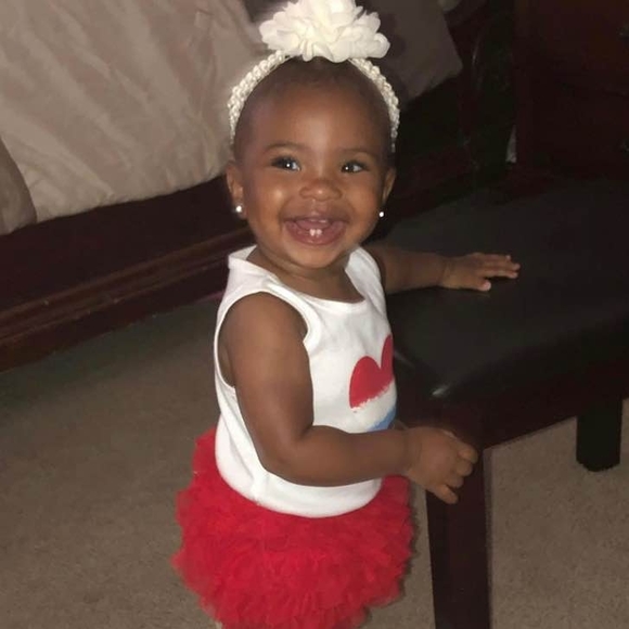 Meet your Posher, Sharon - Picture 1 of 1